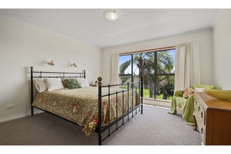 Photo of property in 14 Peters Lane, Taupaki, Henderson, 0782