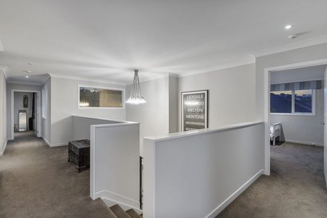 Photo of property in 8 Verley Rise, East Tamaki Heights, Auckland, 2016