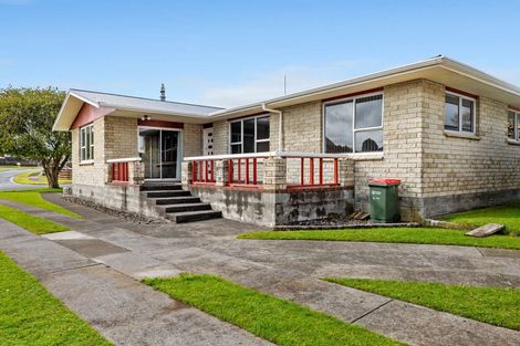 Photo of property in 13 Lantana Avenue, Bell Block, New Plymouth, 4312
