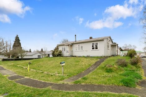Photo of property in 6 Osborne Place, Tokoroa, 3420