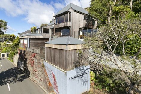 Photo of property in 31 Wadestown Road, Wadestown, Wellington, 6012