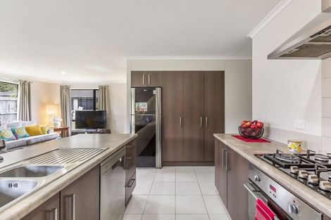Photo of property in 21h Bonita Avenue, Stanmore Bay, Whangaparaoa, 0932
