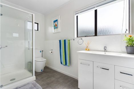 Photo of property in 114b Given Avenue, Whangamata, 3620