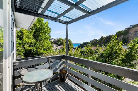 Photo of property in 94 Milton Road, Bluff Hill, Napier, 4110