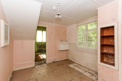 Photo of property in 5 Rimu Street, Strandon, New Plymouth, 4312