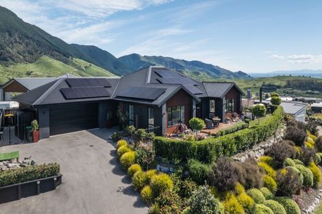 Photo of property in 17 Huntaway Close, Stoke, Nelson, 7011