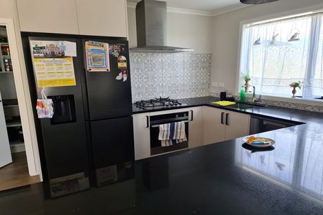 Photo of property in 4 Whakapono Avenue, Baverstock, Hamilton, 3200