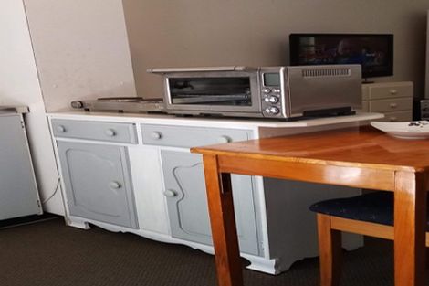 Photo of property in 23a Elizabeth Place, Ferndale, New Plymouth, 4310