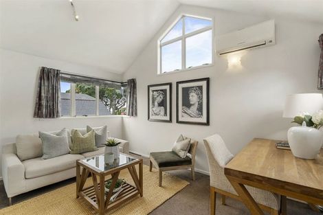 Photo of property in 316 Hurstmere Road, Takapuna, Auckland, 0622