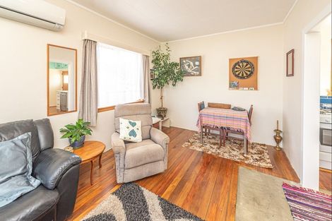 Photo of property in 12 Quick Avenue, Aramoho, Whanganui, 4500