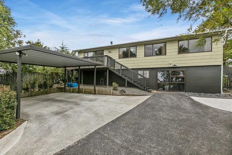 Photo of property in 12 Fitzherbert Avenue, West Harbour, Auckland, 0618