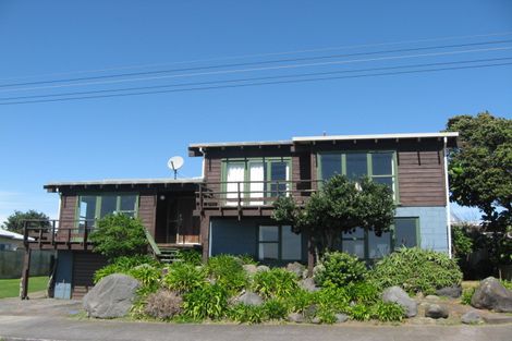 Photo of property in 26 Octavius Place, New Plymouth, 4312