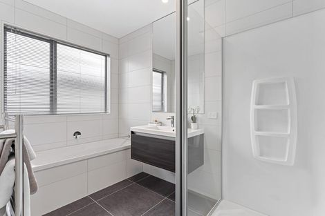 Photo of property in 54 Nganui Avenue, Takanini, Auckland, 2112