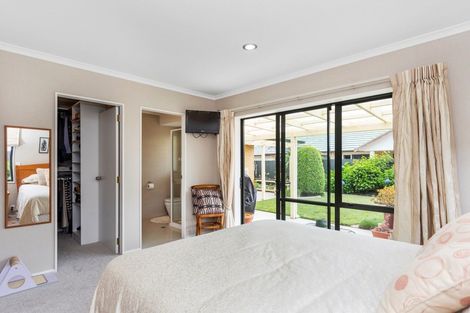 Photo of property in 323 Grenada Street, Papamoa Beach, Papamoa, 3118