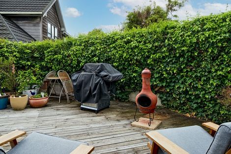 Photo of property in 372 Muritai Road, Eastbourne, Lower Hutt, 5013