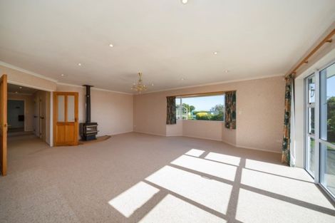 Photo of property in 281 Waihi Road, Hawera, 4673