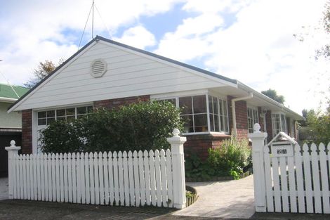 Photo of property in 2a Duna Place, Takaro, Palmerston North, 4412
