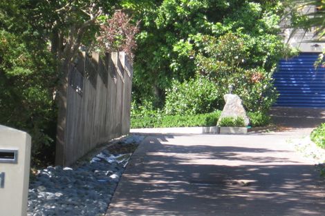 Photo of property in 21 Garadice Road, Rothesay Bay, Auckland, 0630