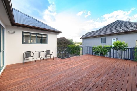 Photo of property in 88 Fields Parade, Oteha, Auckland, 0632