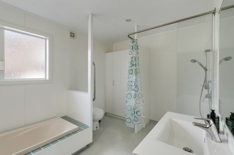 Photo of property in 137 Patuwai Drive, Whangamata, 3620