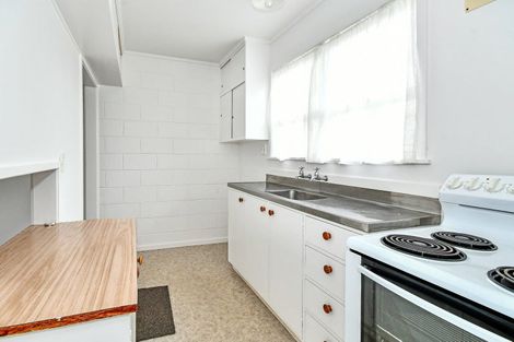 Photo of property in 6 King Edward Avenue, Papakura, 2110