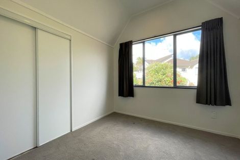 Photo of property in 21 Mallard Place, Unsworth Heights, Auckland, 0632