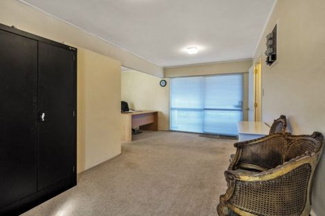 Photo of property in 2/20 Takutai Avenue, Bucklands Beach, Auckland, 2012