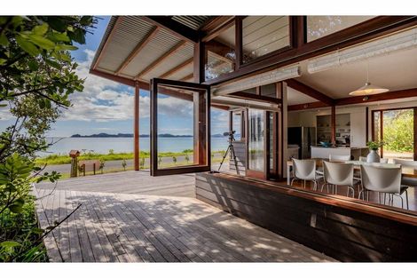 Photo of property in 135 Long Beach Road, Russell, 0202