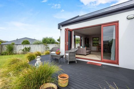 Photo of property in 11 Cordyline Place, Waimairi Beach, Christchurch, 8083