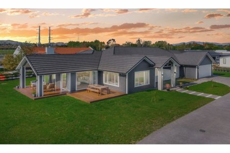 Photo of property in 33 Baxter Michael Crescent, Cambridge, 3434