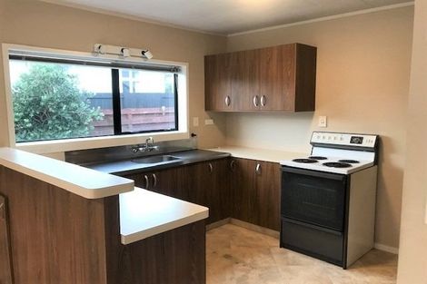 Photo of property in 2/5 Rawhiti Street, Vogeltown, New Plymouth, 4310