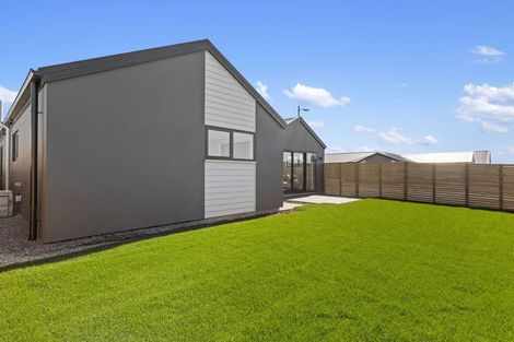 Photo of property in 28 Kite Street, Rolleston, 7614