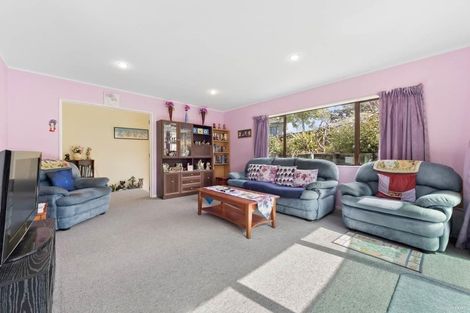 Photo of property in 9 Milan Drive, Glen Eden, Auckland, 0602