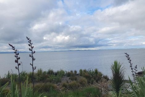 Photo of property in 2 Mutetai Road, Clarks Beach, 2122