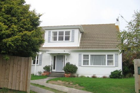 Photo of property in 25 Redwood Avenue, Tawa, Wellington, 5028