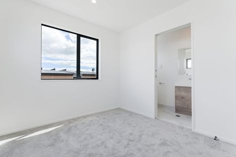 Photo of property in 5 Tokarewa Close, Mount Wellington, Auckland, 1062