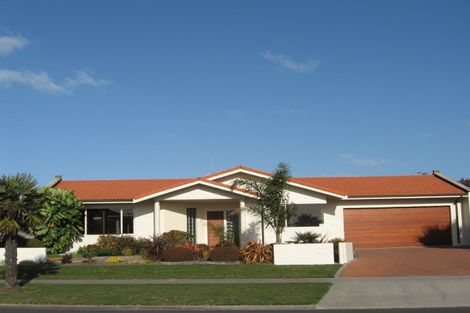 Photo of property in 27 Palm Beach Boulevard, Papamoa Beach, Papamoa, 3118