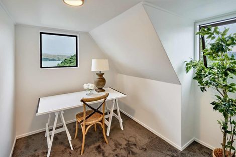 Photo of property in 93 Seaview Road, Paremata, Porirua, 5024