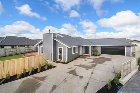 Photo of property in 19 Silicon Way, Fitzherbert, Palmerston North, 4410