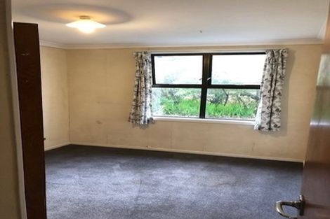 Photo of property in 31 Awaroa Road, Sunnyvale, Auckland, 0612