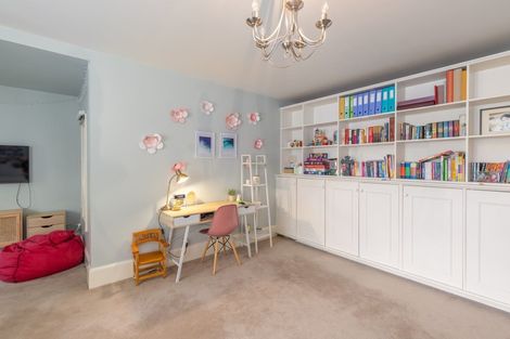 Photo of property in 19 Cracroft Terrace, Cashmere, Christchurch, 8022