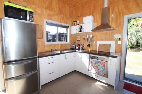 Photo of property in 108 Ake Ake Avenue, Matarangi, Whitianga, 3592