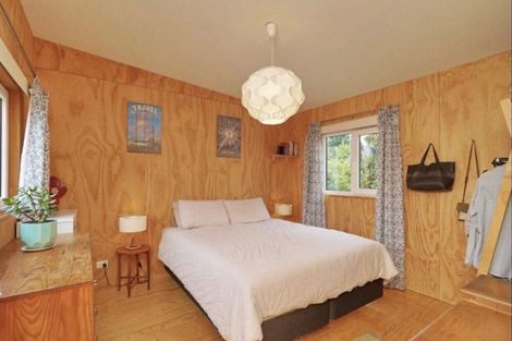 Photo of property in 5 Cross Street, Coalgate, 7673