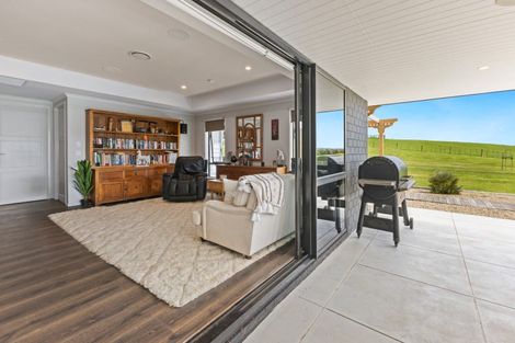 Photo of property in 1 Fernbird Grove, Kerikeri, 0294