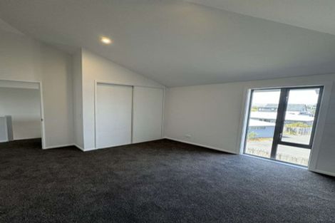 Photo of property in 4/246 Marine Parade, New Brighton, Christchurch, 8061