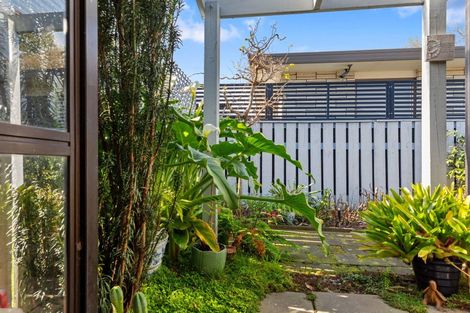 Photo of property in 13 Twelfth Avenue, Tauranga South, Tauranga, 3112
