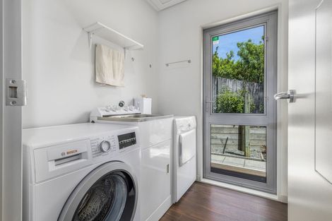 Photo of property in 12 Charlotte Way, Raumati South, Paraparaumu, 5032