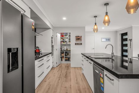 Photo of property in 6 Joy Place, Rolleston, 7614