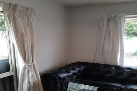 Photo of property in 2/74 Russley Road, Russley, Christchurch, 8042