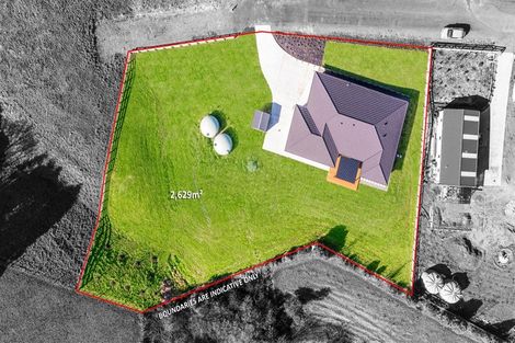 Photo of property in 5 Don Mackinnon Way, Hunua, 2583